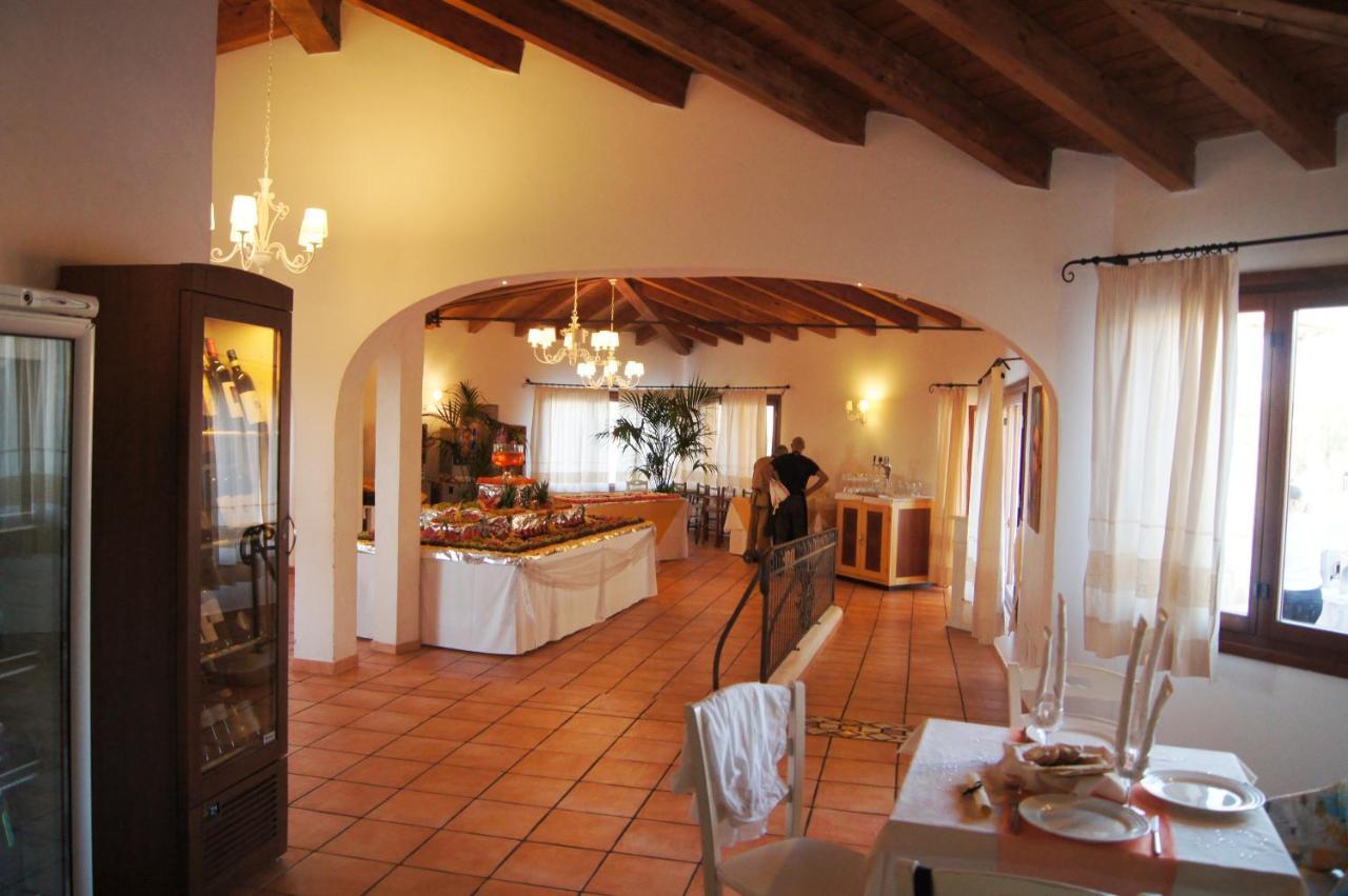 Borgo Dei Pescatori Hotel Aglientu Exterior foto