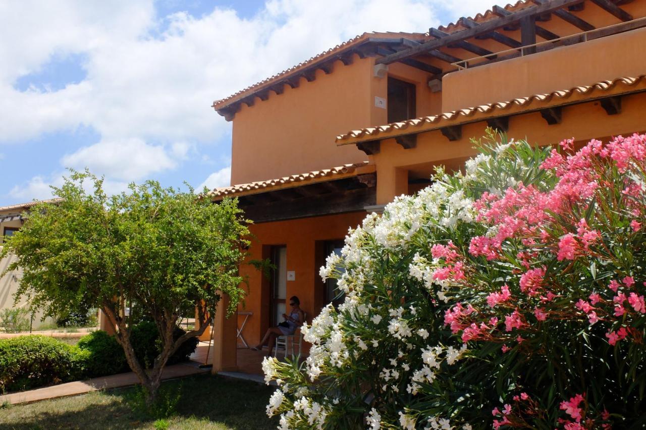 Borgo Dei Pescatori Hotel Aglientu Exterior foto