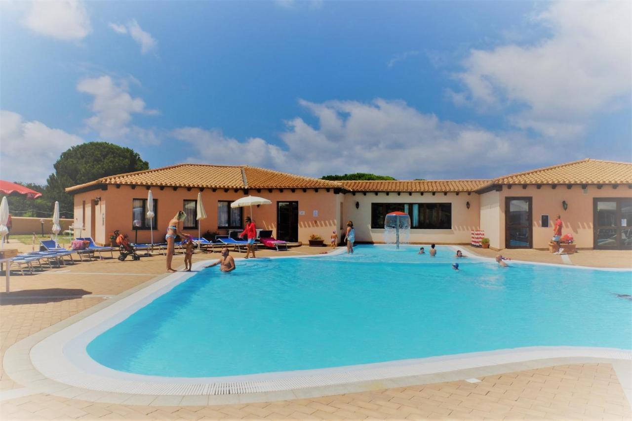 Borgo Dei Pescatori Hotel Aglientu Exterior foto